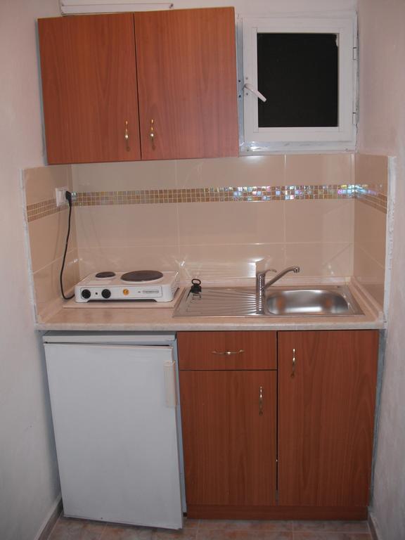 Aris House Apartment *