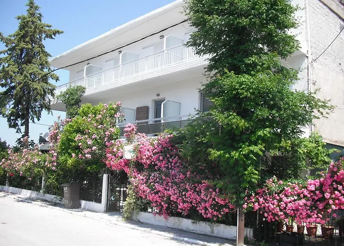 Aris House