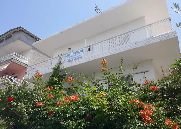 Aris House