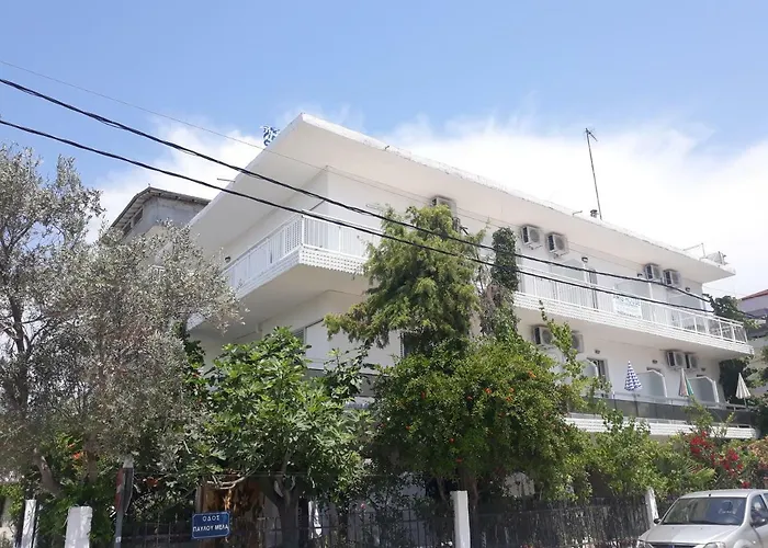 Aris House