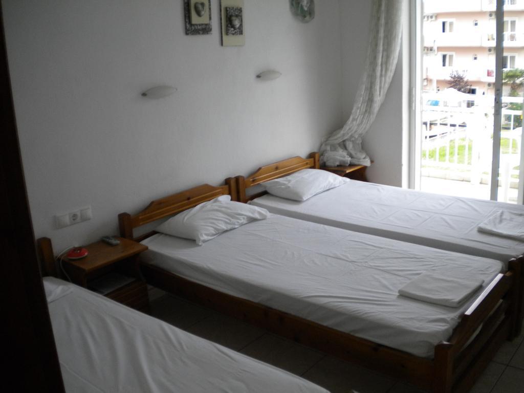 Aris House Apartment *