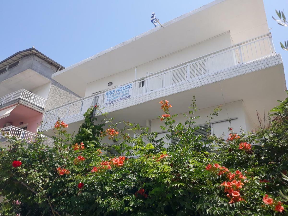 Apartment Aris House *